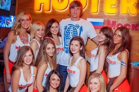 Kirilenko Hangs out with Hooters Waitresses