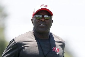 Lovie Smith Wants Stern Teachers, Sees a Lot of Value in NFL Combine