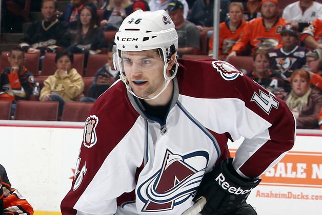 Avs Re-Up with Elliott, Carey and Stollery