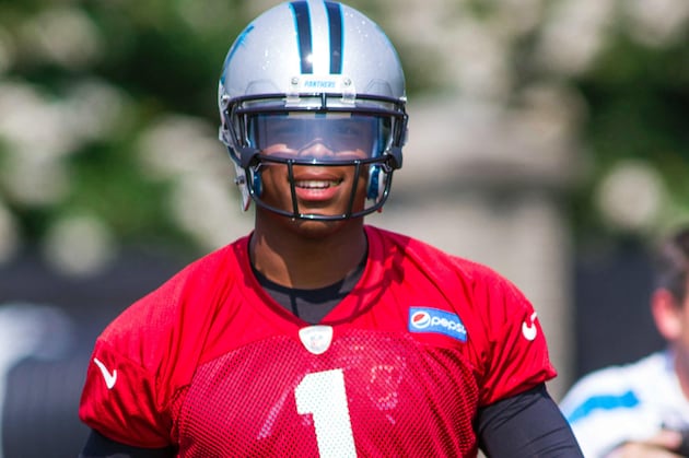 Cam Newton Works with Other Panthers on Chemistry