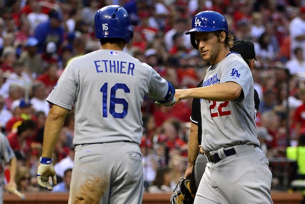 Gonzalez Gets Key Hit, Dodgers Beat Cardinals 4-3