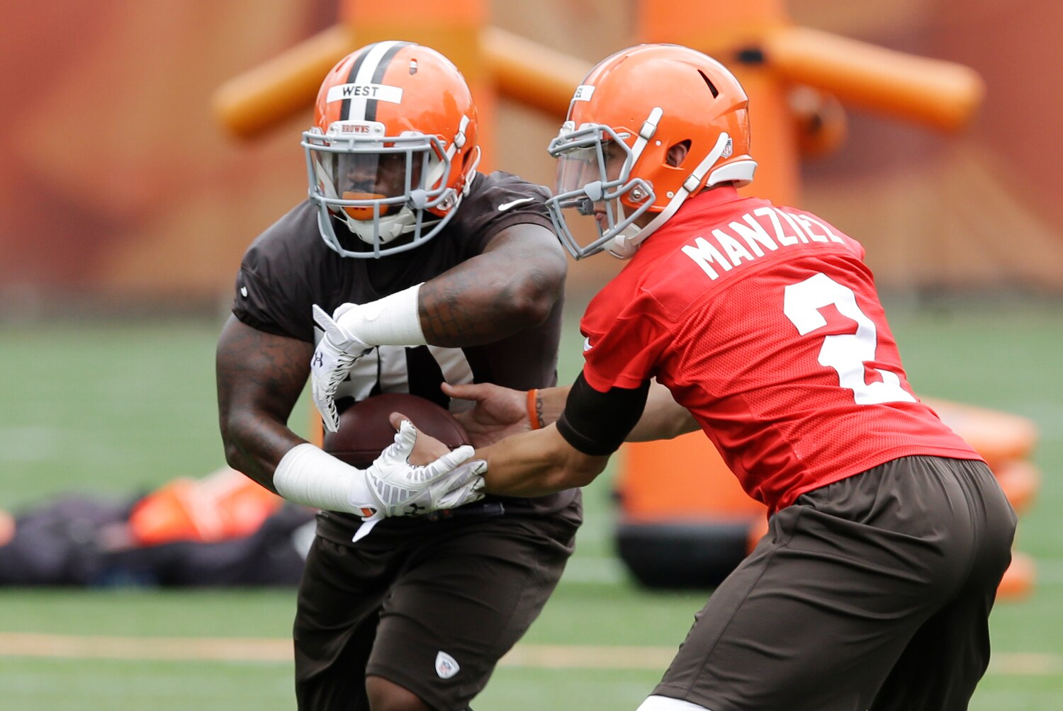 Why Running Is Best for the Cleveland Browns in 2014