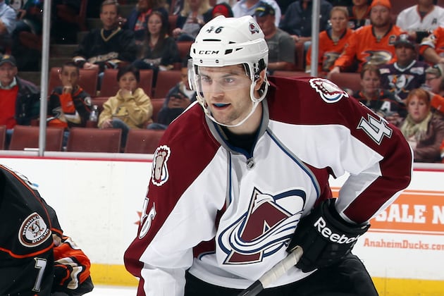 Avalanche's Stefan Elliott Is on Another Extreme NHL/AHL Salary Swing