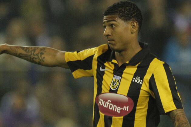 Sunderland Target Chelsea Defender After Alonso Deal Stalls