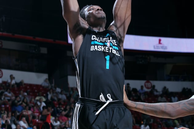 Hornets Sign Noah Vonleh