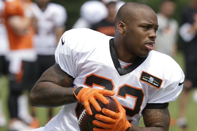 Jeremy Hill and Gio Bernard Show Glimpse of Thunder-and-Lightning Duo