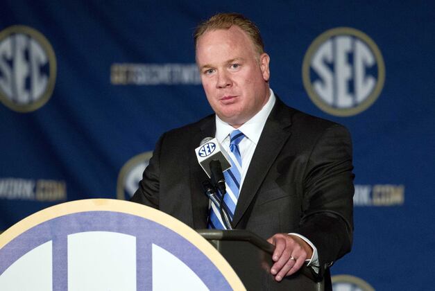 Jet-Setting UK Coaches Round Up Recruits