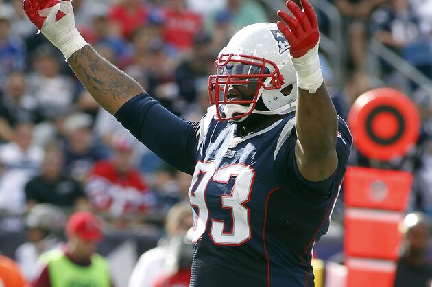 Trust Exercise: Veteran Tommy Kelly Faces Next Step of Rehab Process