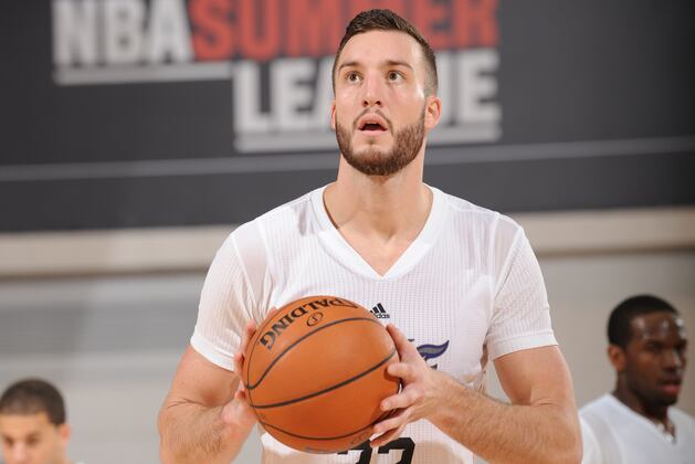 Suns Players Think Local for Summer Workouts