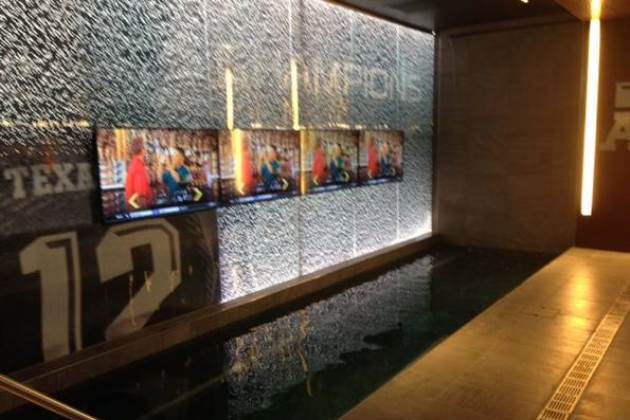 Texas A&M Unveils Incredible New Locker Room for Football ...