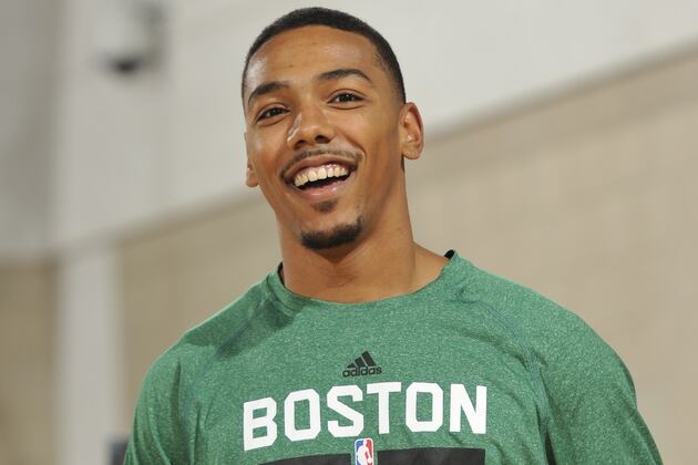 Video: Phil Pressey Talks Team Chemistry, Learning from Rajon Rondo...