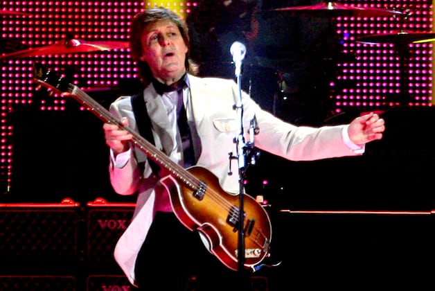 How Wings Have a Presence on Stage Every Time McCartney Plays 'Yesterday'