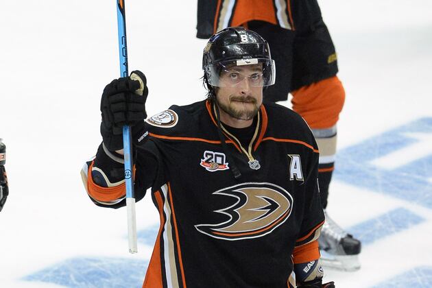 Ducks to Retire Selanne Jersey When Jets Visit
