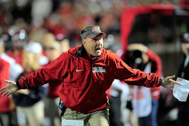 Freeze Responds to Pelini's Comments on Stringfellow's Transfer to Ole Miss