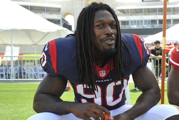 Texans' Jadeveon Clowney Exits Practice