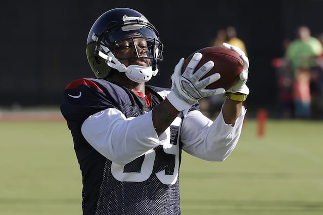Receiver Thomas Tries to Resurrect Career with Texans
