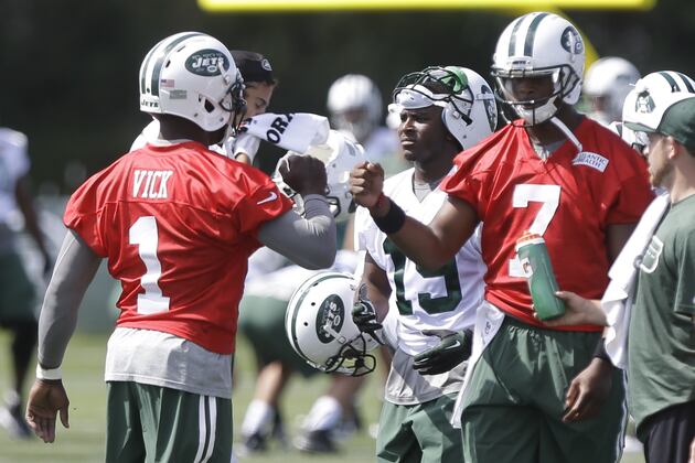 Vick on QB Smith: He Will Be '10 Times Better'