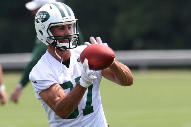 Jets Finally Get to See the Pricey New Star Attractions in Action