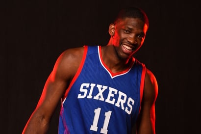 Joel Embiid Dons Sixers Jersey for First Time at Rookie Photoshoot