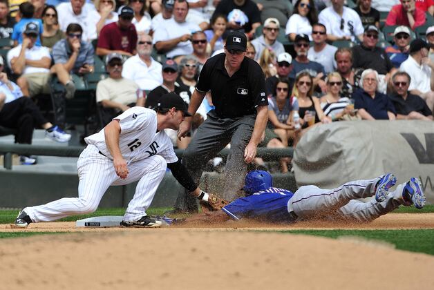 Rosales Hits 2 HRs, Leads Rangers over White Sox