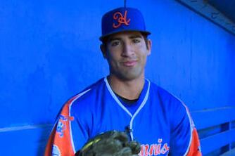 Meet Ryan Perez, the Cape Cod League's Ambidextrous Pitcher