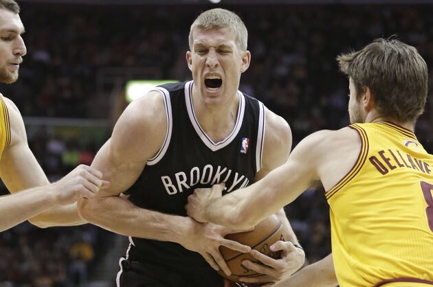 Analyst: Plumlee Deserve More Minutes