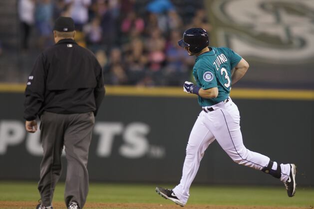 Zunino's 3-Run Shot Lifts M's to 4-1 over White Sox