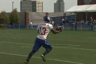 Watch: Beckham Jr. Makes 1-Handed Catch