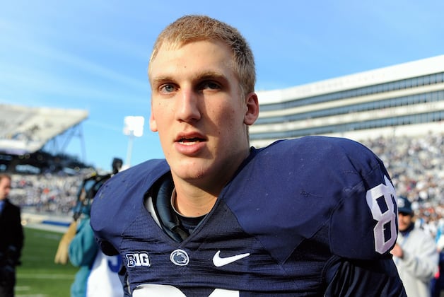Penn State TE Dealing with Left Knee Injury That Will Likely Require Surgery