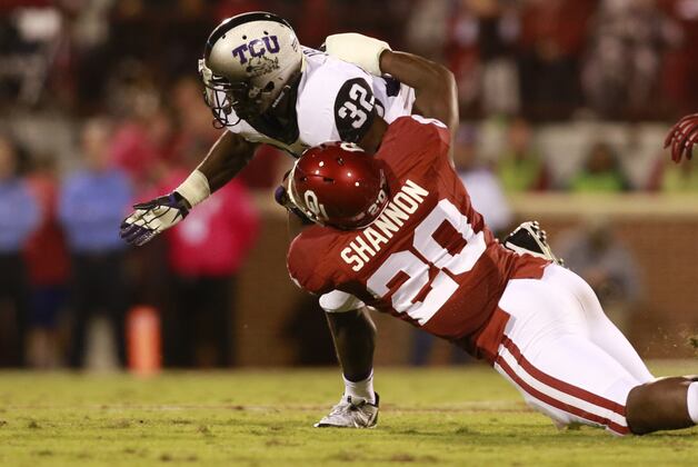 Shannon Still Taking First-Team Reps in Practice