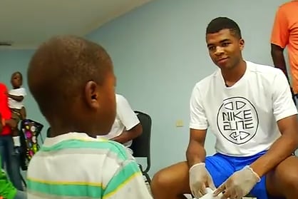 Video: Kentucky Wildcats Help Children of Nassau
