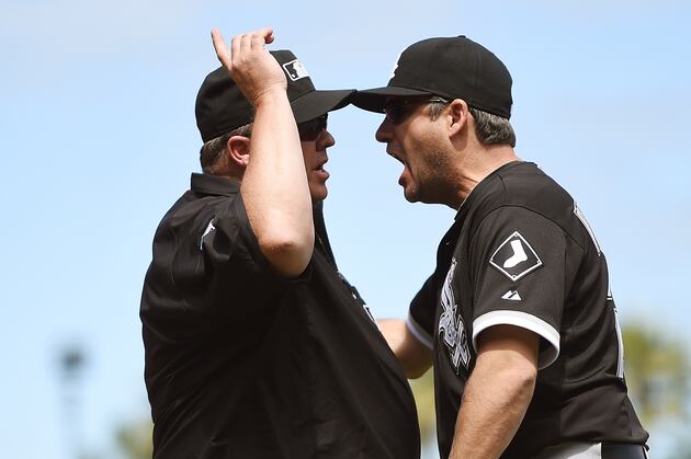 White Sox Frustrated by Obstruction Call in Loss