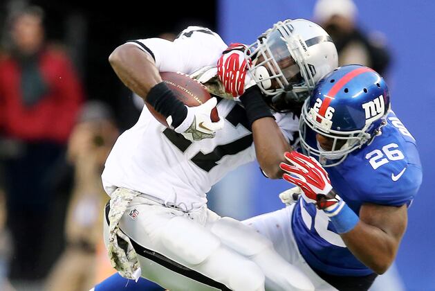 Antrel Rolle Is Smiling Thinking Out of the Box
