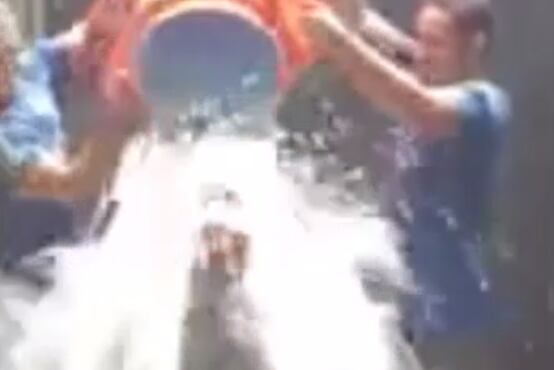 Clint Dempsey Takes Ice-Bucket Challenge, Trolls Eddie Johnson
