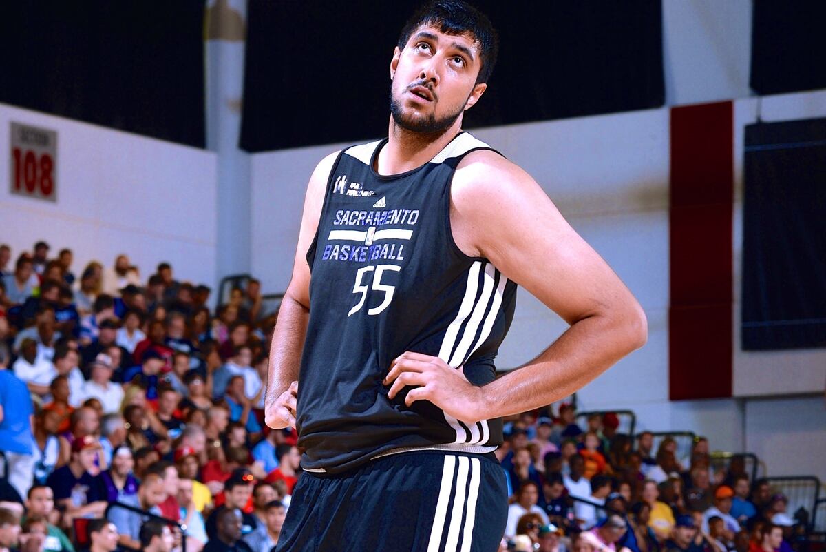 sim-bhullar-to-kings-latest-contract-details-reaction-and-more