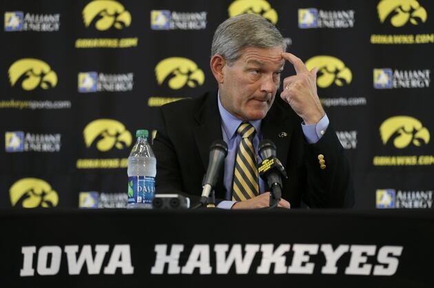 Former Iowa & NFL Star Bob Sanders Speaks Highly of Kirk Ferentz