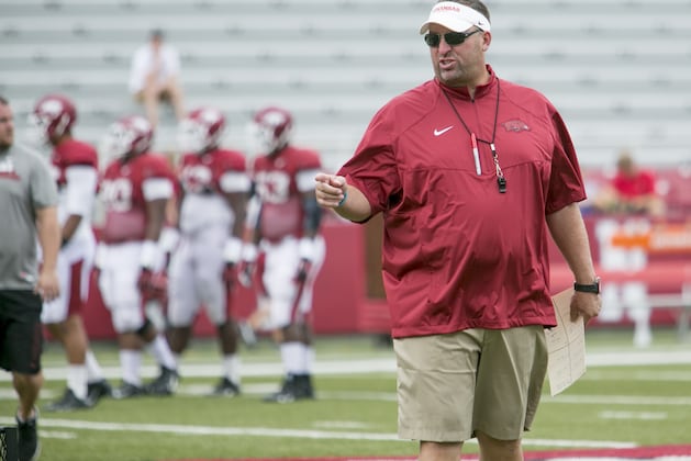 Arkansas' Bret Bielema: Knock the S^*t out of Auburn Spies