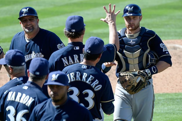 Lucroy's 5 RBIs Lead Brewers to Sweep of Dodgers