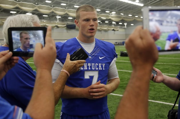 Stoops Not Ready to Talk About Redshirting Drew Barker Yet