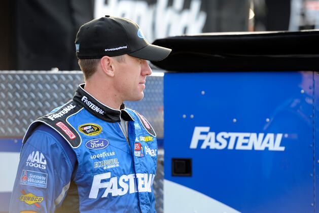 Edwards Joins Joe Gibbs Racing for 2015