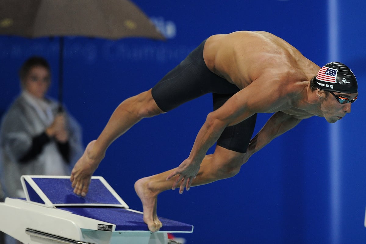 Michael Phelps Wins 1st Gold in Return to International Competition