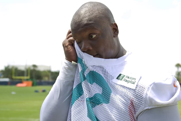 Dolphins D-Line Giving Ja'Wuan James an Edge