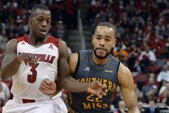 Report: BC Lands Ex-Southern Miss F Aaron Brown