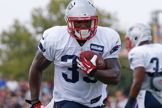 Jonas Gray Impresses in Glimpse with Tom Brady, Patriots' Starters