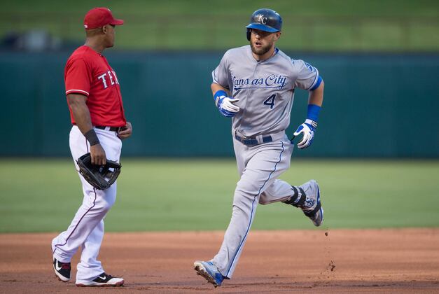 Guthrie Overcomes 1st Pitch HR, Royals Beat Texas