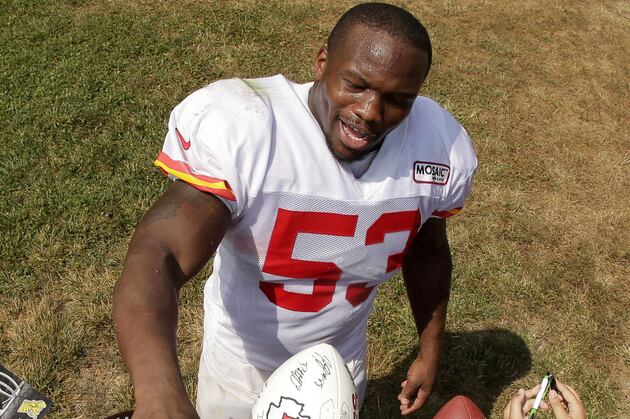 Report: Joe Mays (Wrist) to Miss at Least 6 Weeks