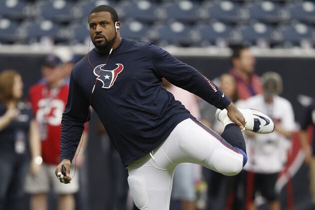 Brown on Offensive Line: 'We Want to Dominate'