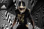 Snoop Dogg Gives His HS New Unis