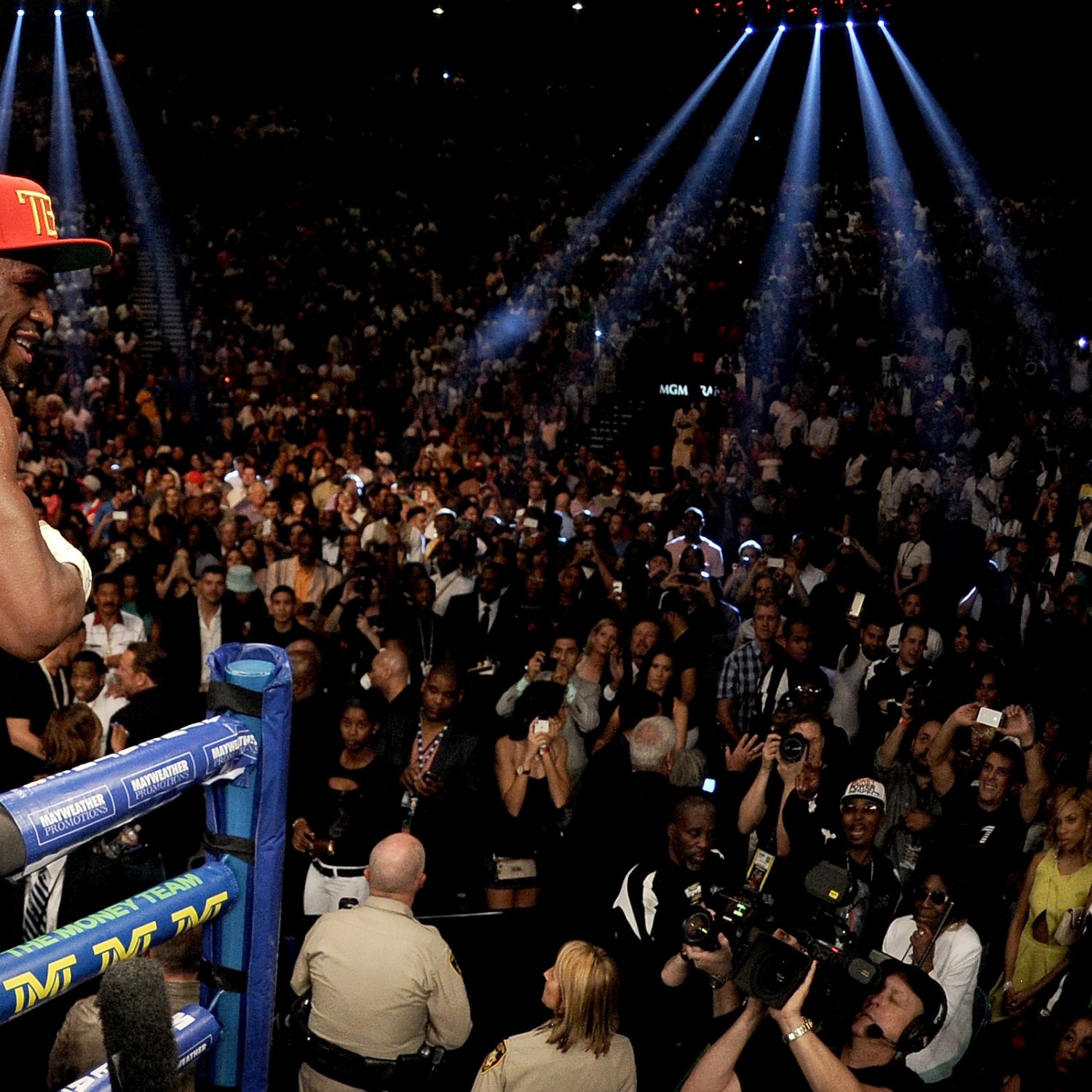 How Las Vegas Became the Boxing Capital of the World Bleacher Report