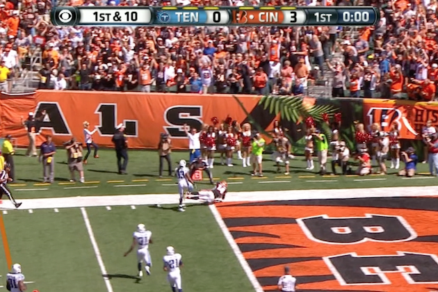 Andy Dalton Catches Pass From Bengals Wr Mohamed Sanu Scores 18 Yard Td Bleacher Report 0950